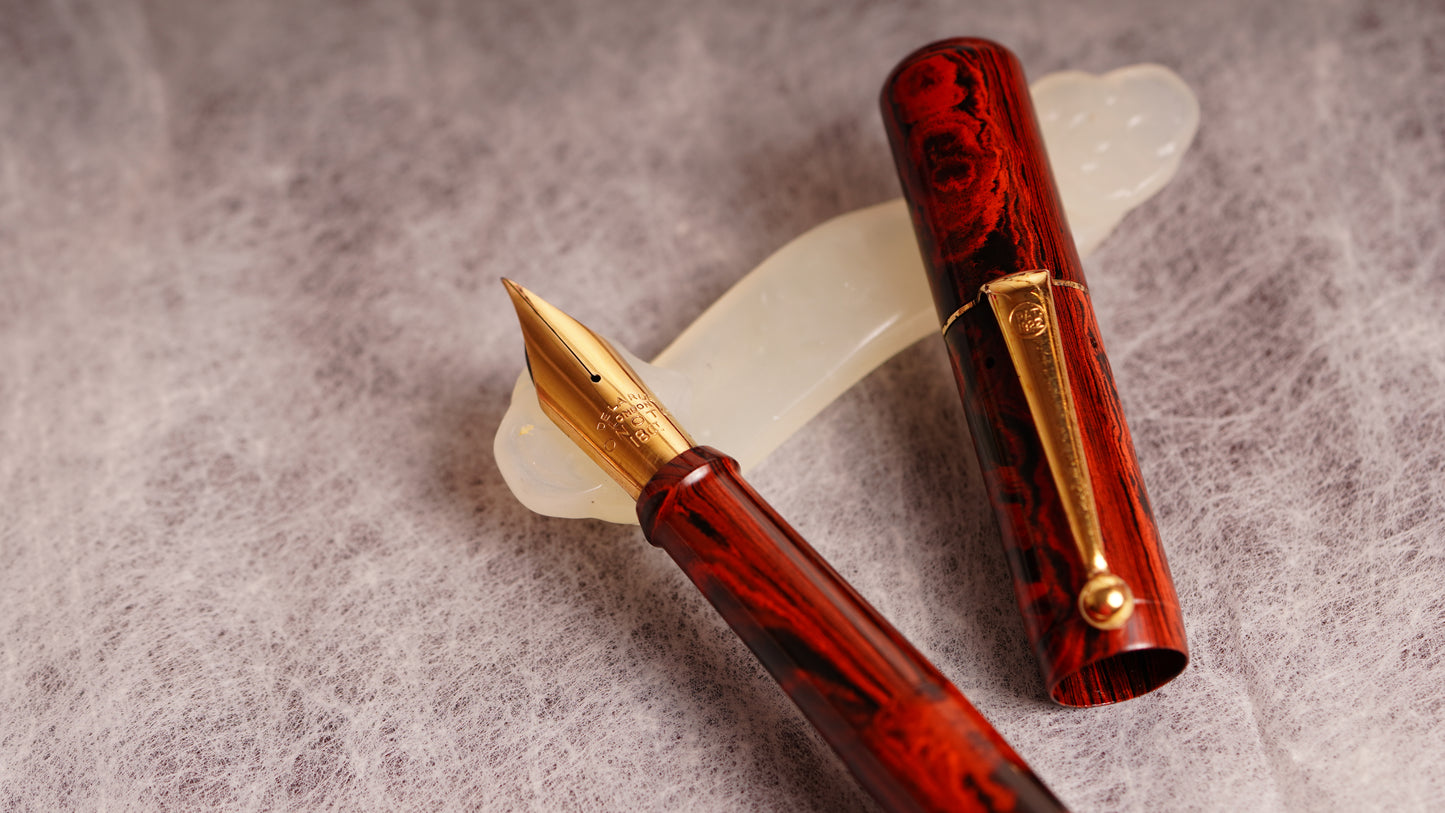 Onoto Mammoth 1800, Mottled Ebonite GPT, #8 18ct Soft Manifold Nib