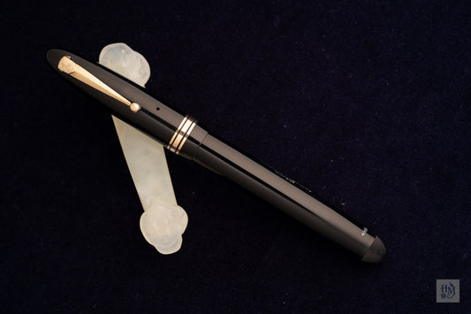 Swan 4460 (1060) Torpedo, #4 Gold Artist, Black Celluloid, 3-band Gold Trim