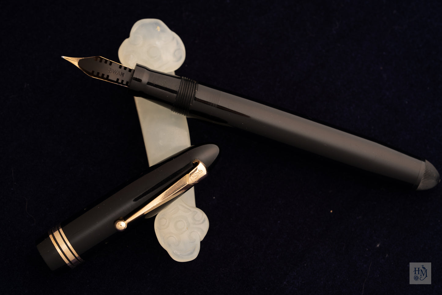 Swan 4460 (1060) Torpedo, #4 Gold Artist, Black Celluloid, 3-band Gold Trim