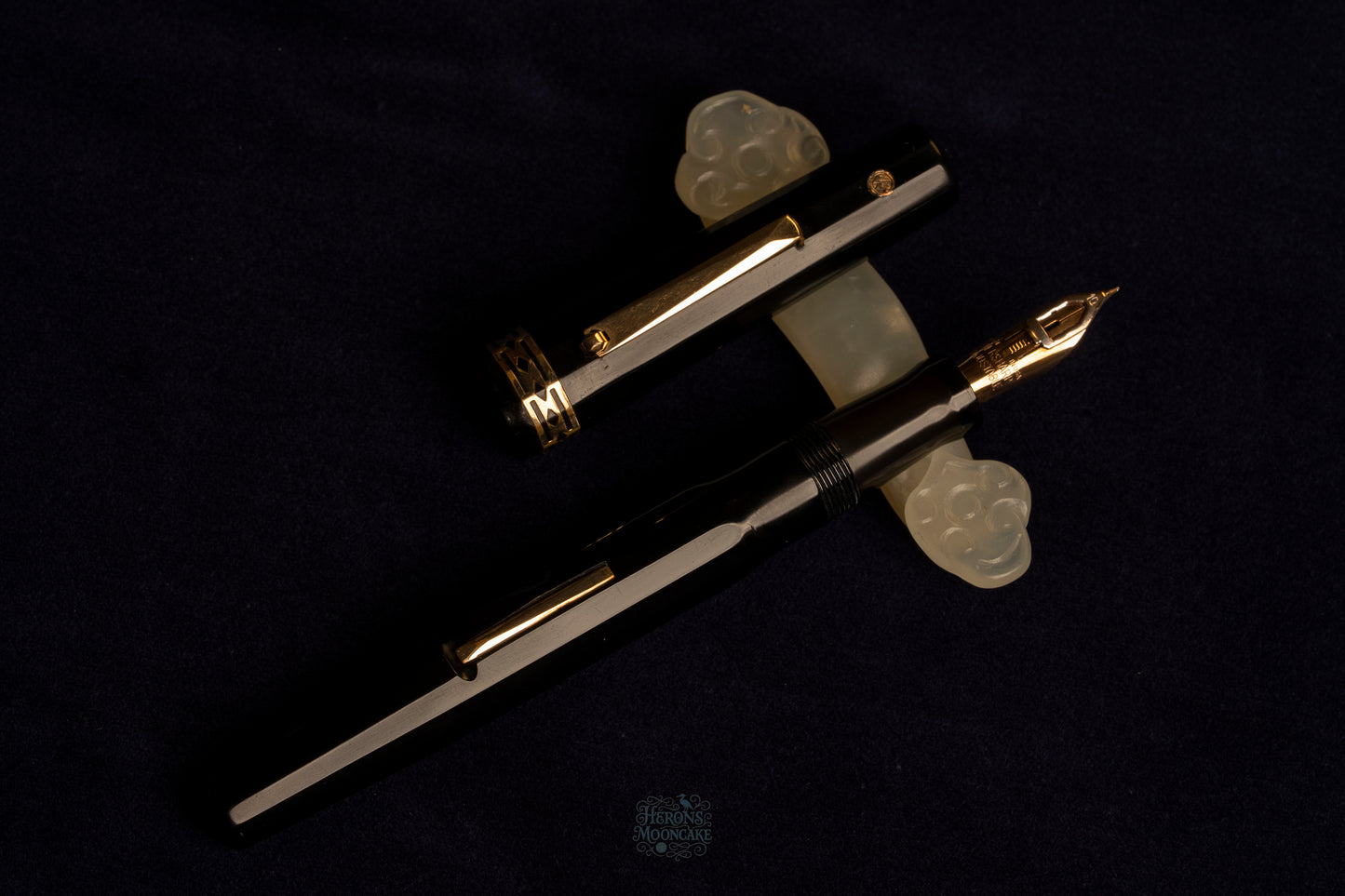 Wahl Eversharp Doric Oversized, Black Celluloid GPT,  #10 Adjustable 14k Gold Nib