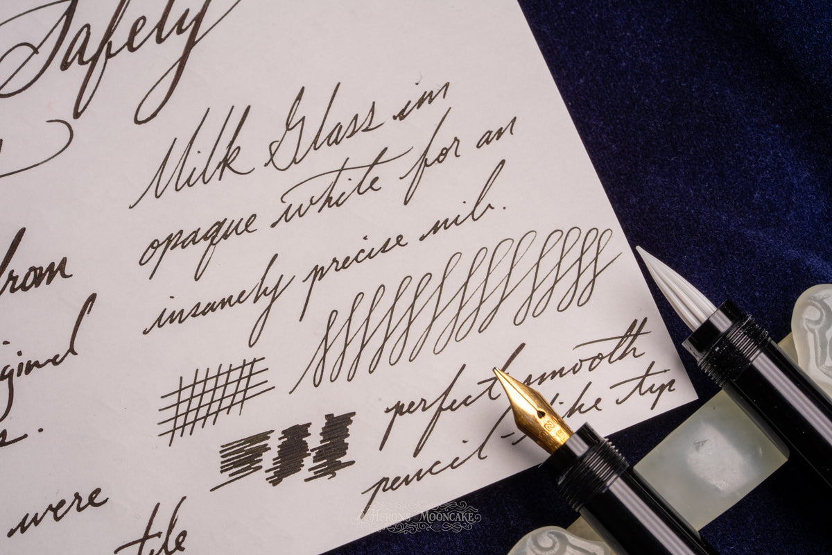 Unic | Fountain Pen & Glass Nib Safety Duo Set | Black Ebonite, Gold Trim | 18ct #2 Flex + #2 Milk Glass