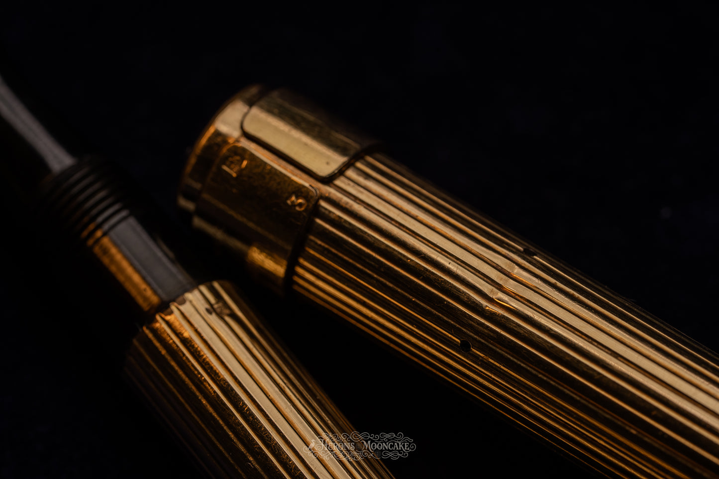 Waterman's | 0552½ | 9k Gold Plate Côté Droit (Ribbed) Overlay | #2 Flex