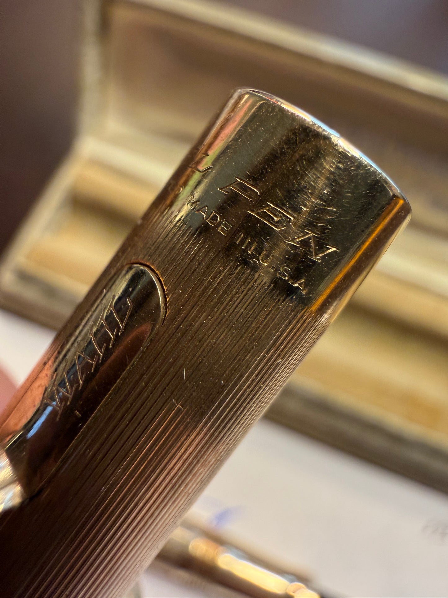 Wahl Eversharp Wahl Pen, Gold-Filled Overlay Colonial Pattern, #3 Wahl Noodle nib