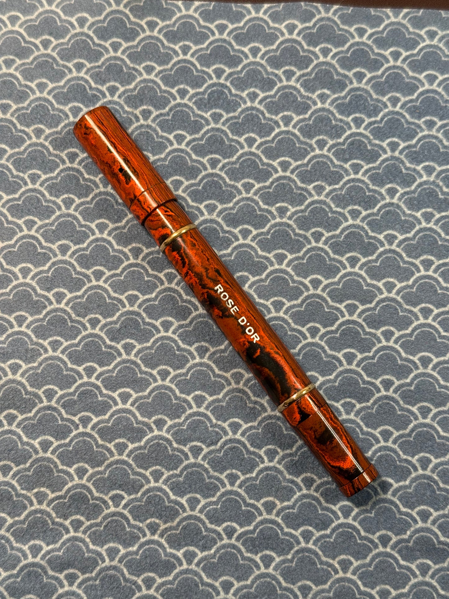 Rose D'Or (Météore), Mottled Ebonite, #2 18ct Flex