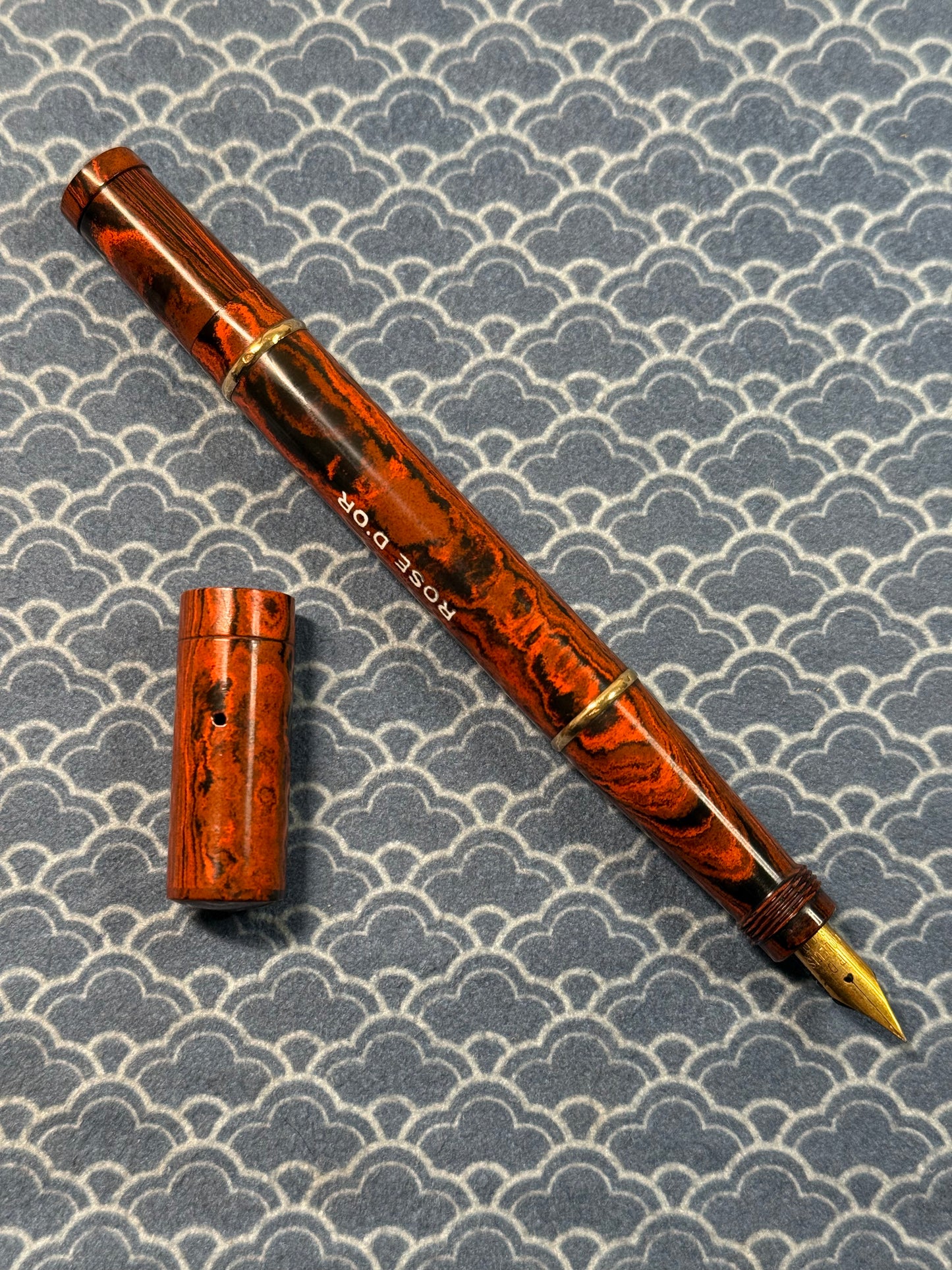 Rose D'Or (Météore), Mottled Ebonite, #2 18ct Flex