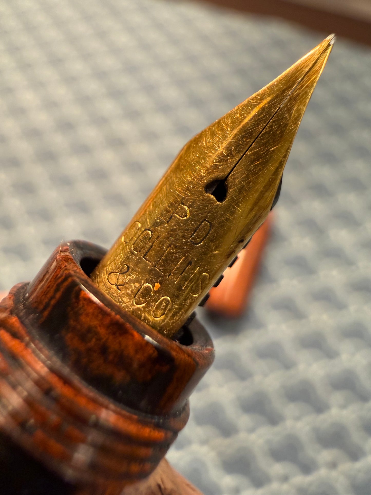 Rose D'Or (Météore), Mottled Ebonite, #2 18ct Flex