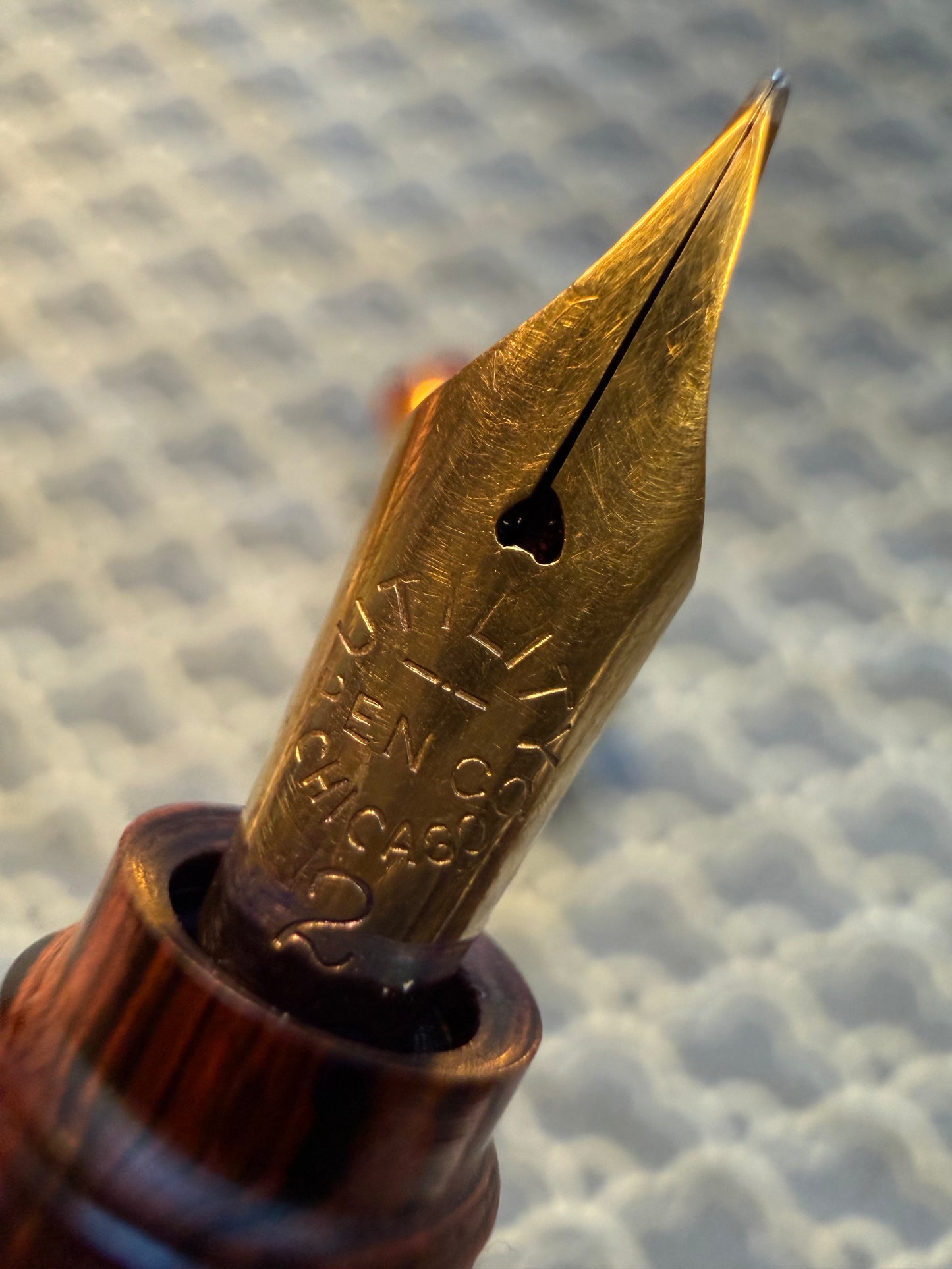 Unic 17 Safety, Mottled Gold "Waves" Overlay, #2 14ct Utility Pen Co. Nib