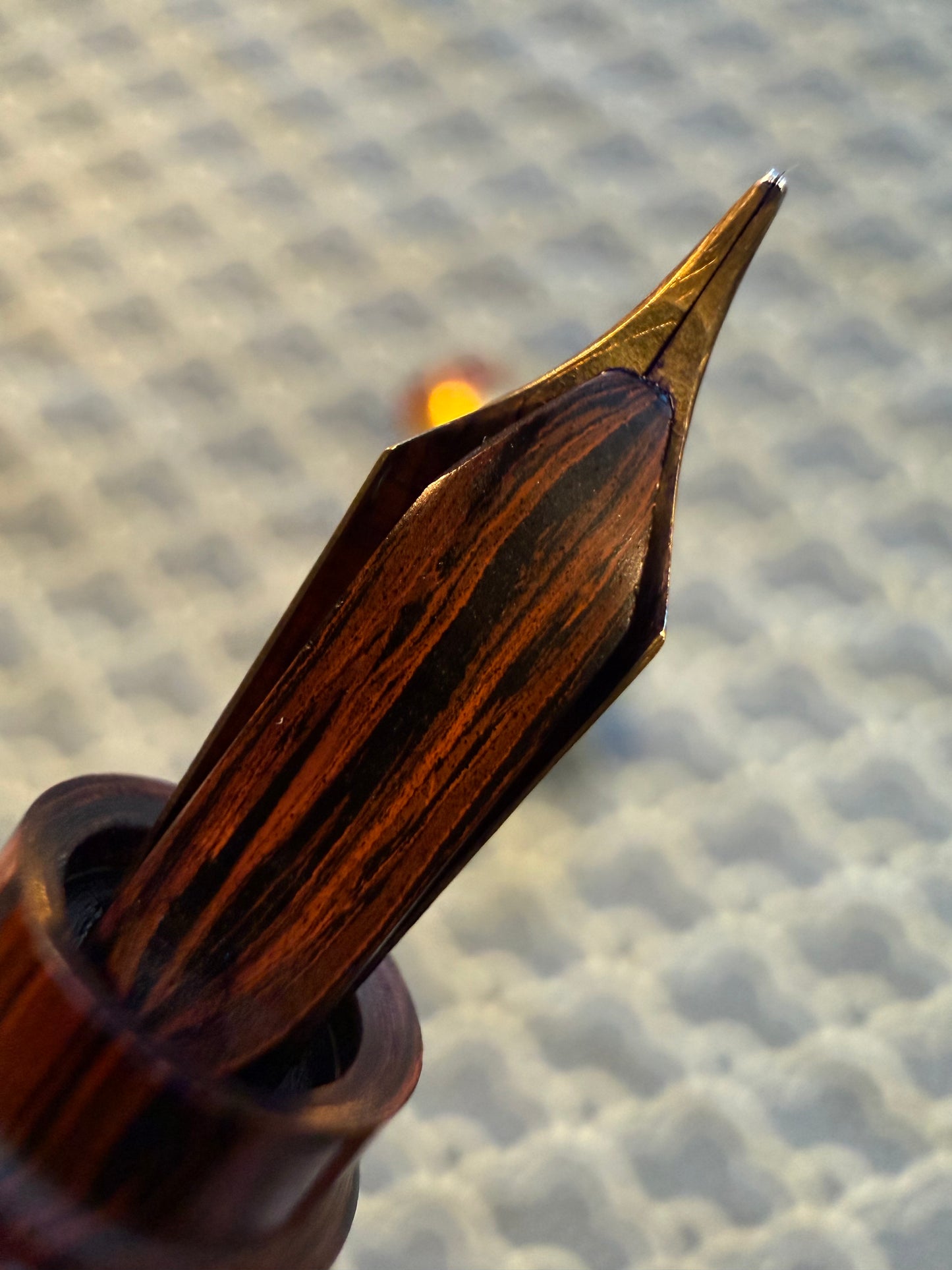 Unic 17 Safety, Mottled Gold "Waves" Overlay, #2 14ct Utility Pen Co. Nib
