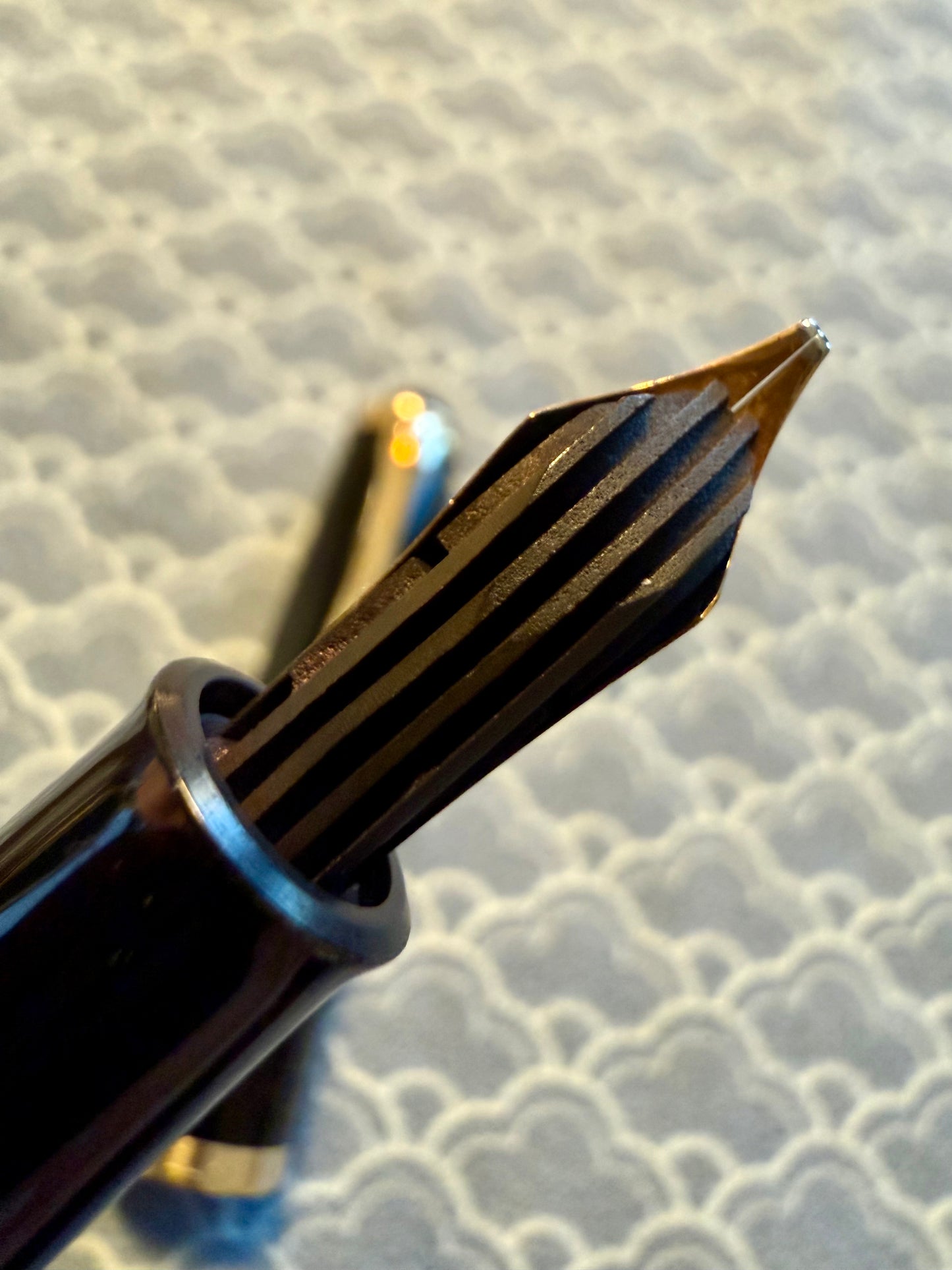 Pelikan 400NN 1958-1965, Green Striped, #5 14C OBB Nib