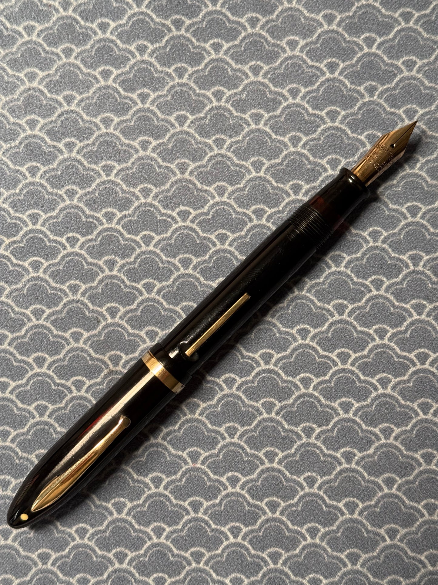 W.A. Sheaffer Balance Lifetime Oversized, Black Celluloid with Gold Trim, #6 Lifetime 14k Gold Nib