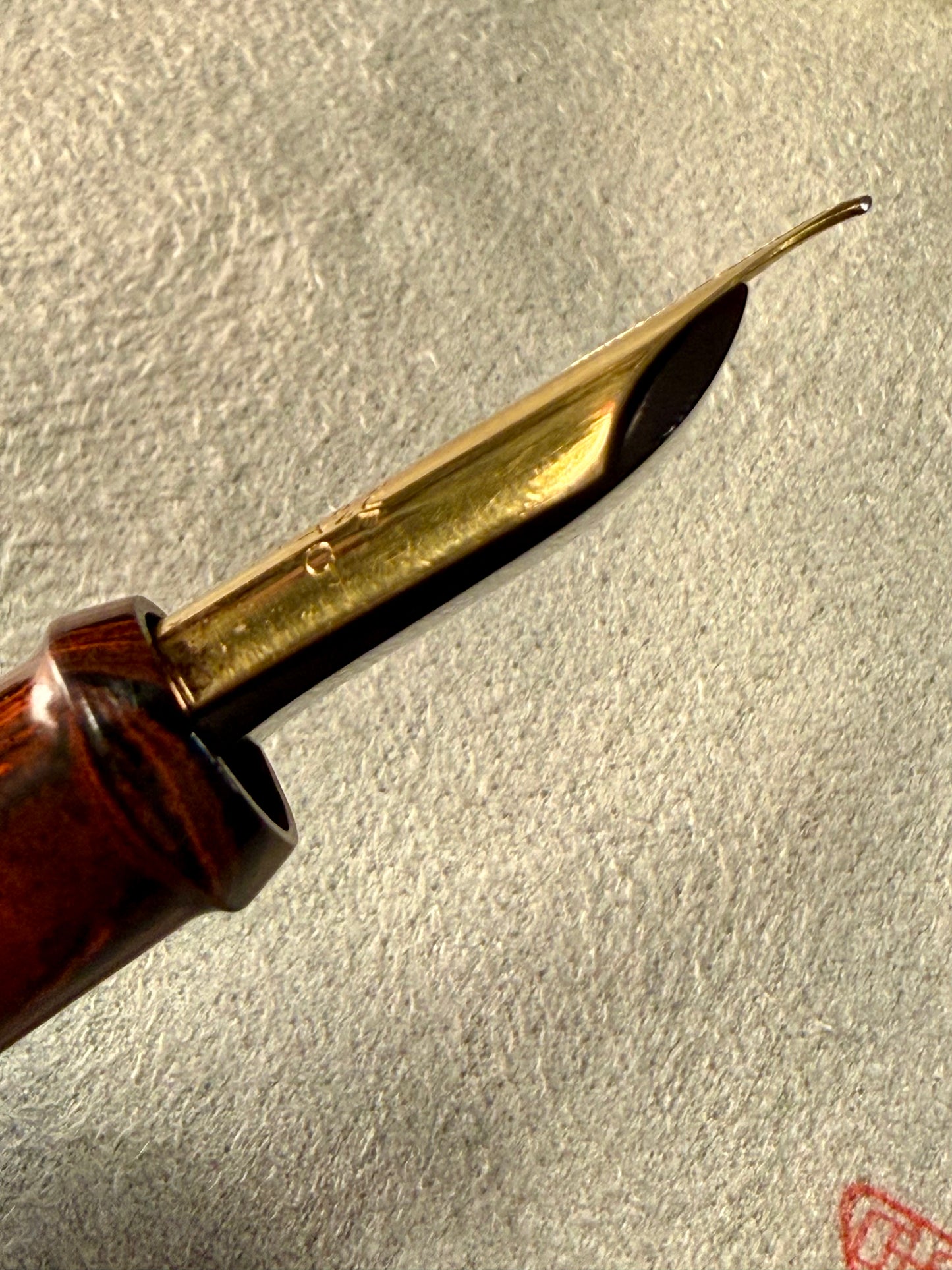 Onoto Mammoth 1800, Mottled Ebonite GPT, #8 18ct Soft Manifold Nib