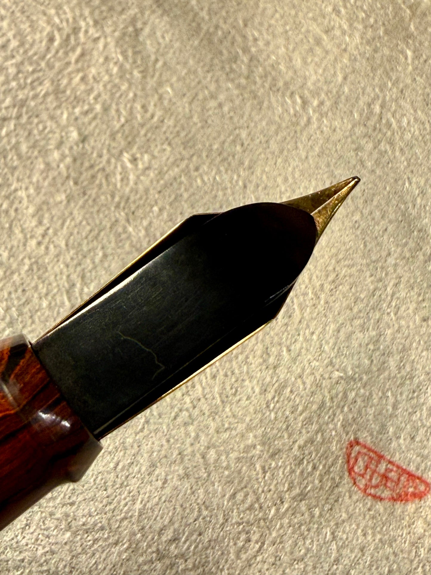 Onoto Mammoth 1800, Mottled Ebonite GPT, #8 18ct Soft Manifold Nib